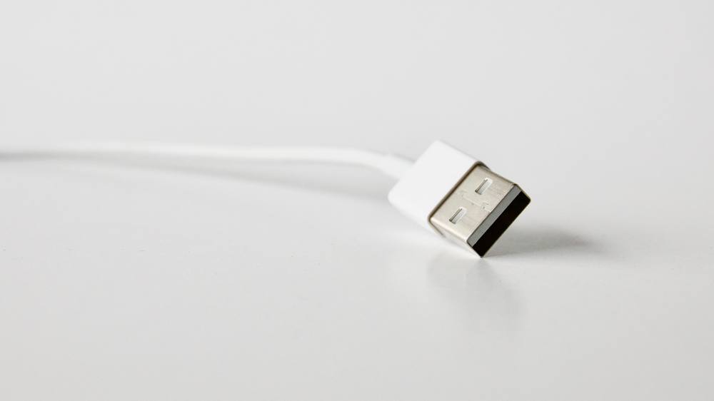 OnePlus SUPERVOOC 150W charger