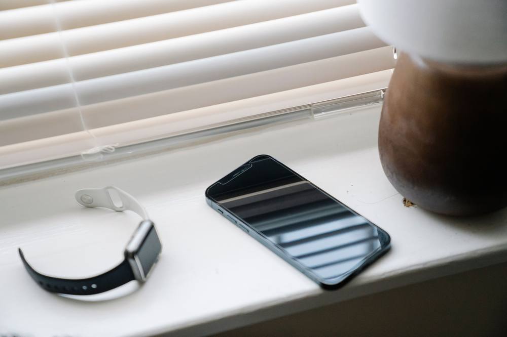 Privacy screen protector