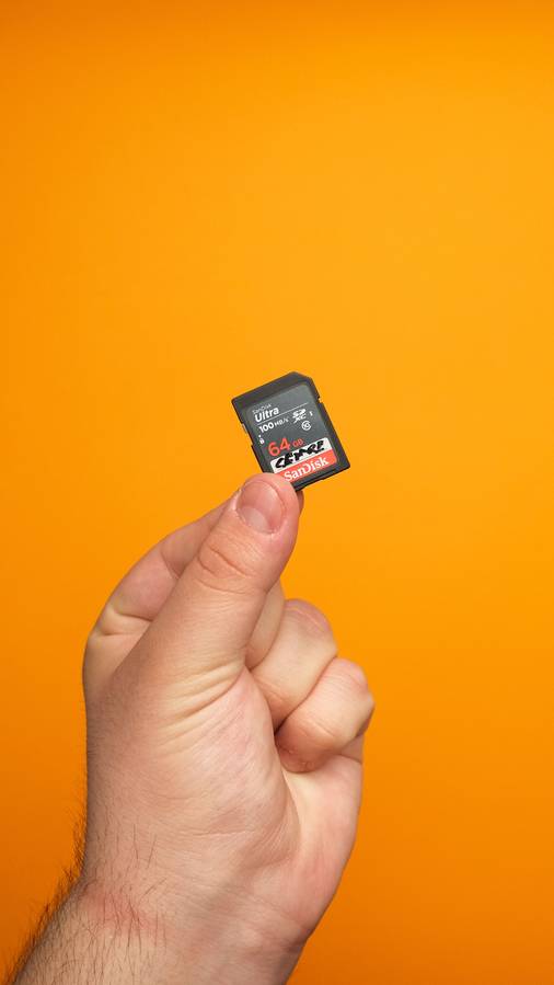 SanDisk Ultra 64GB memory card with adapter
