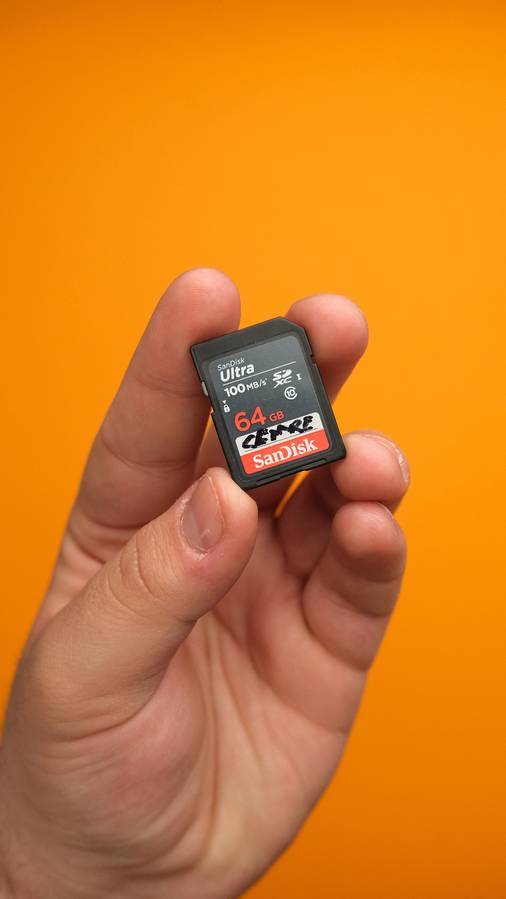 SanDisk Ultra microSD 4GB with adapter