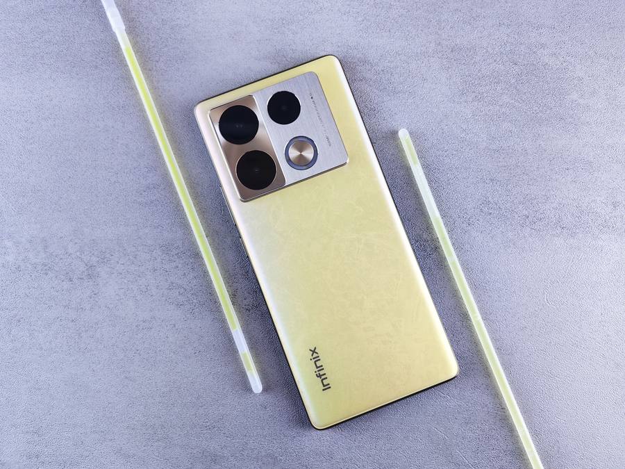 Infinix Note 40 Pro full-glue curved privacy glass
